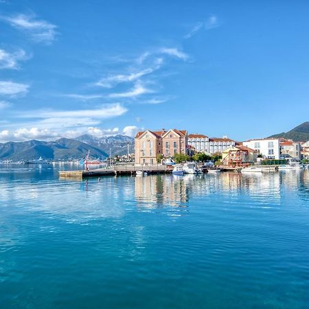 Hotel Tivat Star Exteriér fotografie